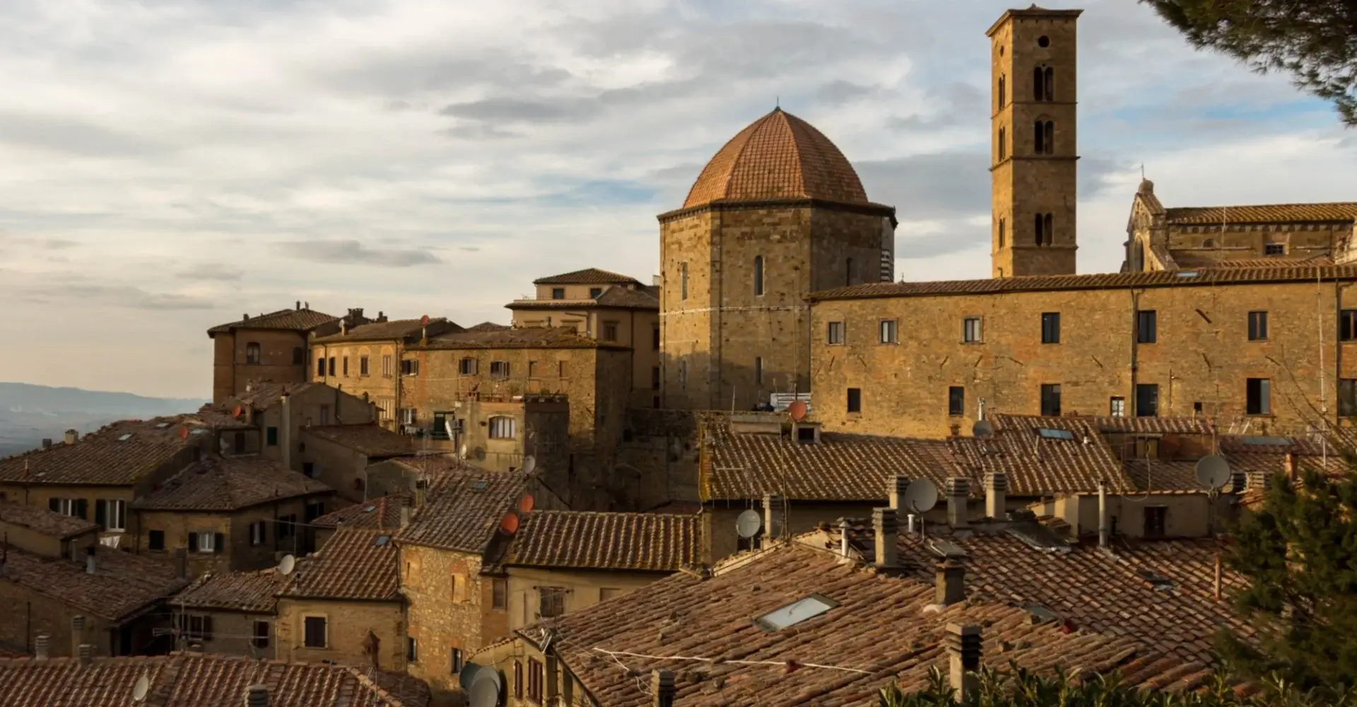 volterra-skyline.webp